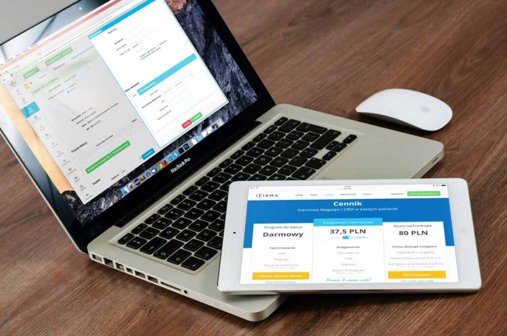 Data-Driven Marketing: Enhancing ROI Through Intelligent App Solutions 1 A laptop and a tablet