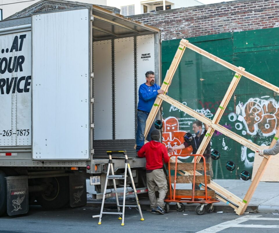 Developing Location-Based Apps for the Moving Industry